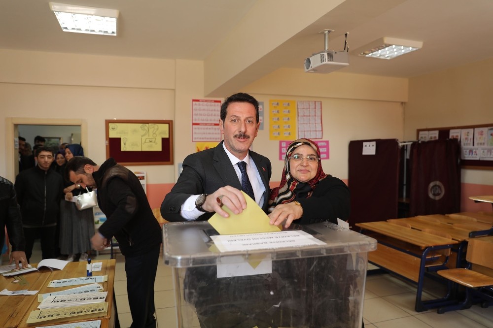 Başkan Tok oyunu kullandı 