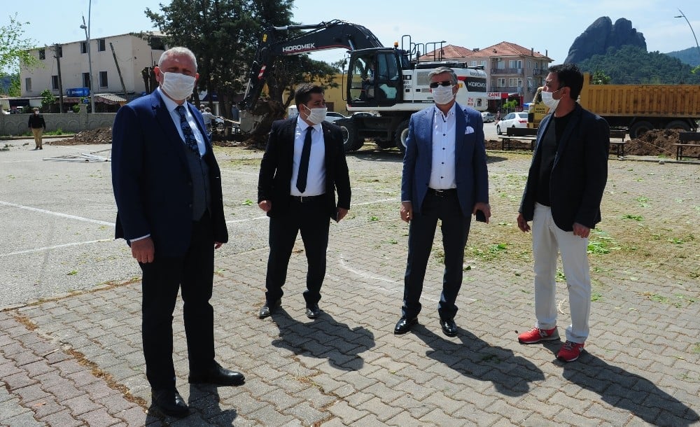 Başkan Topaloğlu, Kuzdere Kapalı Pazar Yerini inceledi 