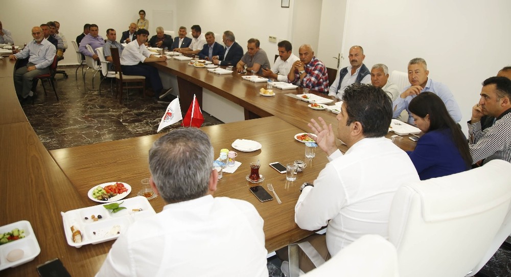 Başkan Turgay Genç, muhtarları ağırladı 