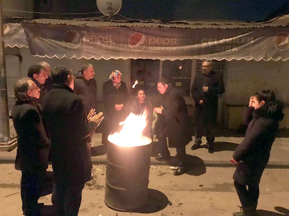 Başkan Tütüncü deprem bölgesinde 