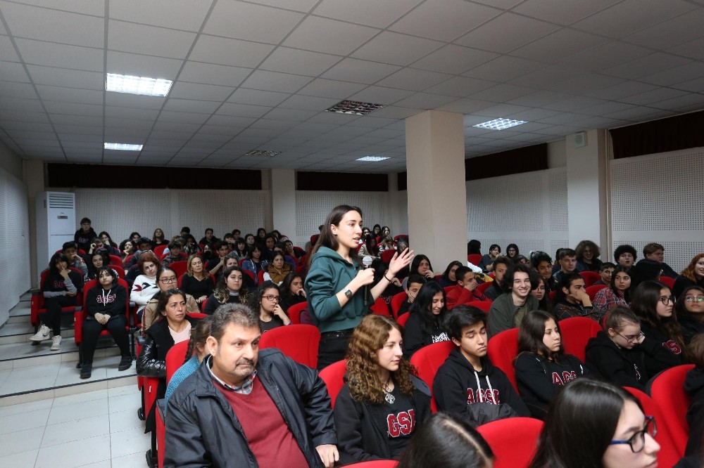 Başkan Tütüncü, gençlerle buluştu 