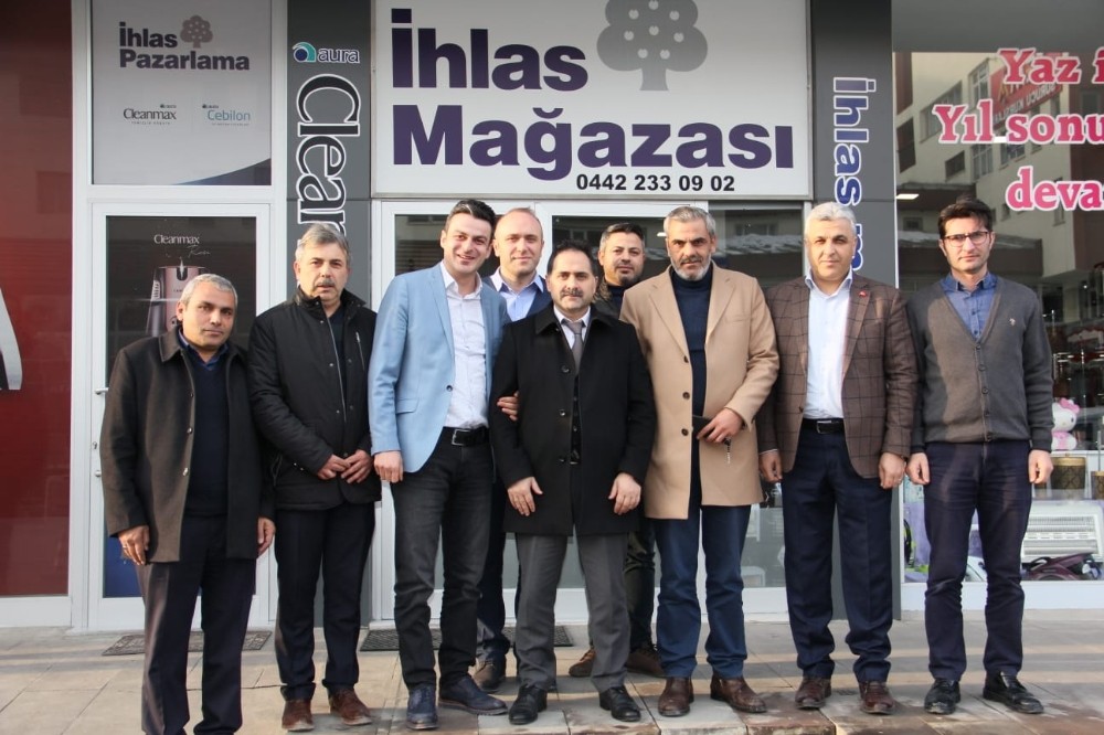 Başkan Uçar’dan Türkiye Gazetesine ziyaret 