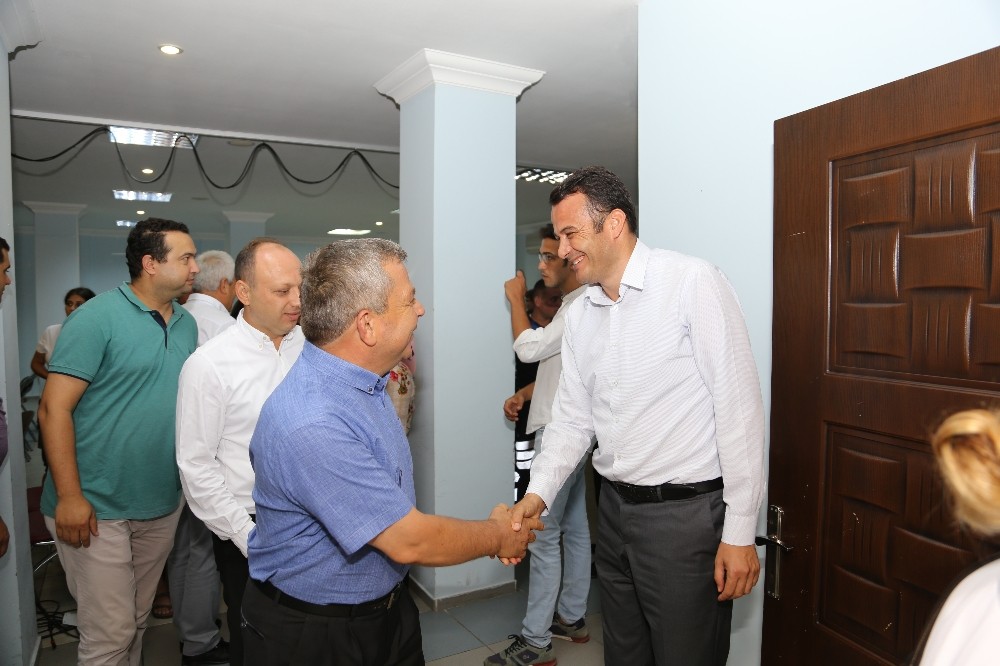 Başkan Ulutaş personeliyle bayramlaştı 