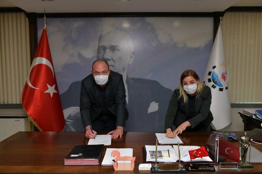 Başkan Utku Gümrükçü’den emekçilere korona virüsü primi 