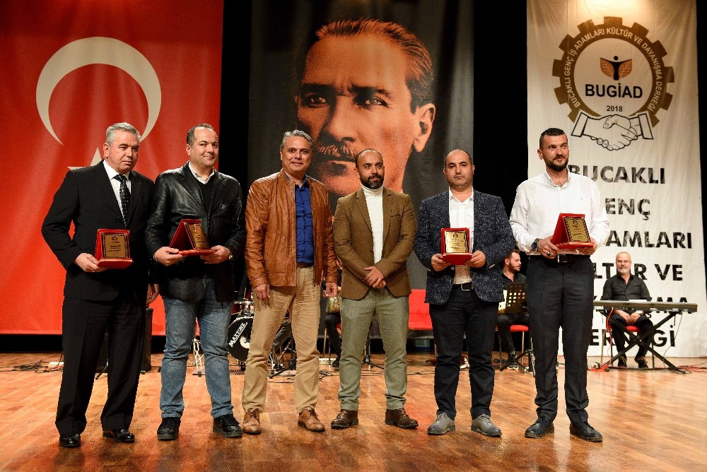 Başkan Uysal, Bucaklılar gecesine katıldı 
