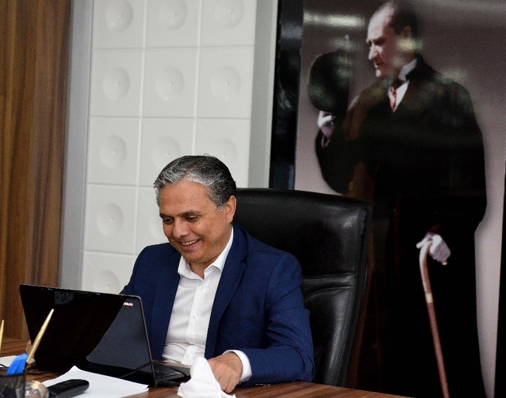 Başkan Uysal, gençlerle görüştü 