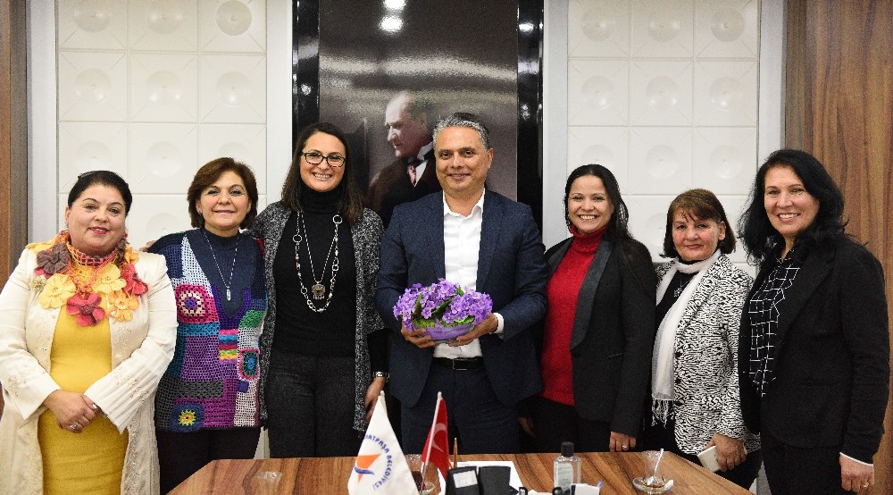 Başkan Uysal, kadın muhtarlarla buluştu 