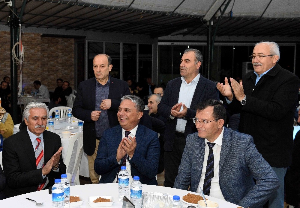 Başkan Uysal: “Muratpaşa’mız aşk ve güzellik şehri” 