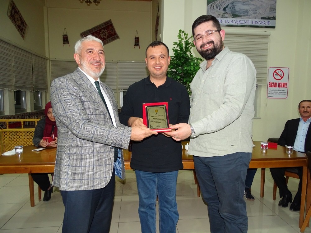 Başkan Var: “AK Parti hem dava, hem vefa hareketidir” 