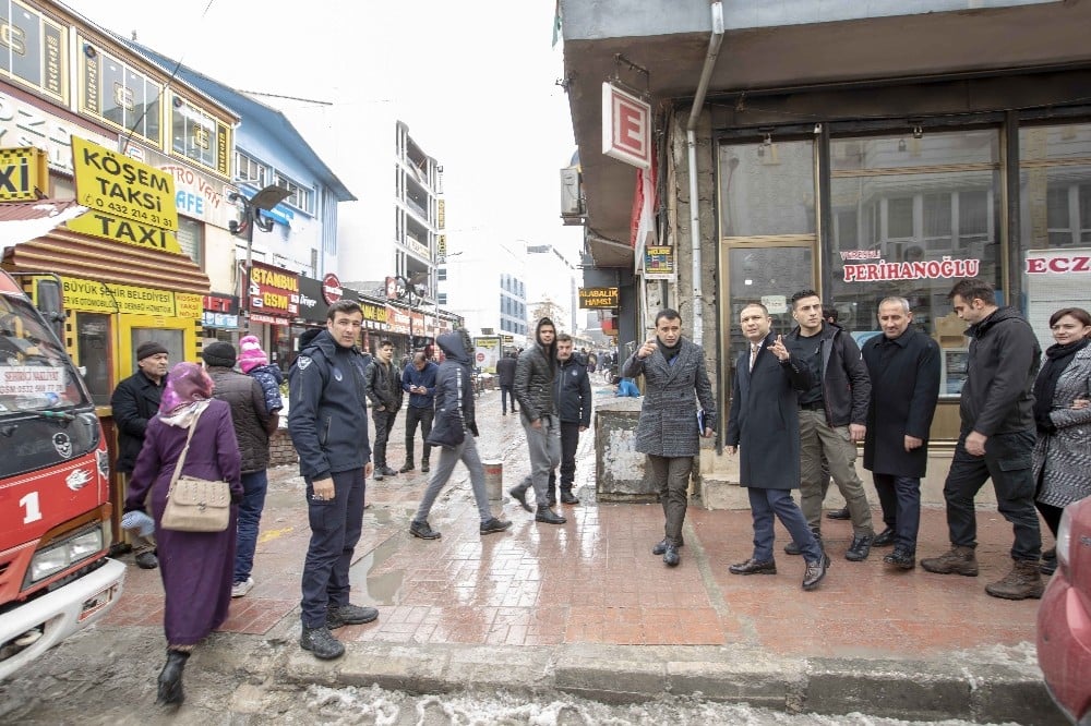 Başkan Vekili Aslan esnafla buluştu 