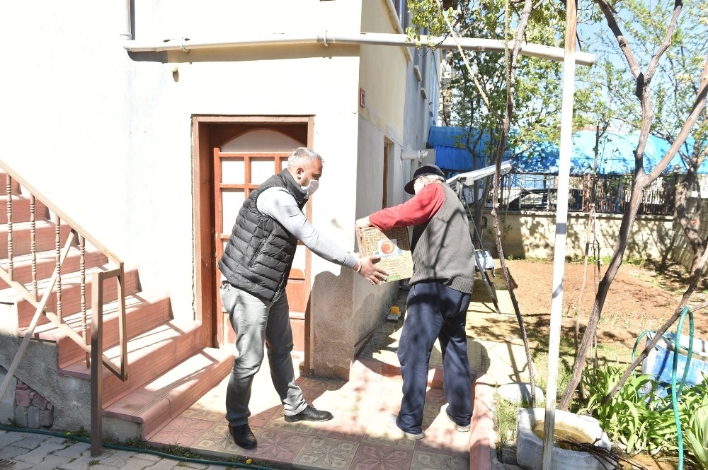 Başkan Vidinlioğlu, “Şu ana kadar 1200 ihtiyaç sahibine ulaştık” 