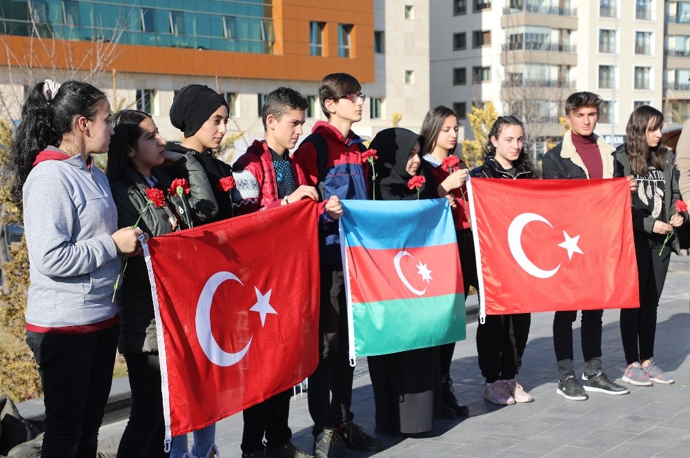 Başkan Yalçın: “Hocalı Katliamı’nı 28 yıldır aynı tazelikte hissediyoruz” 