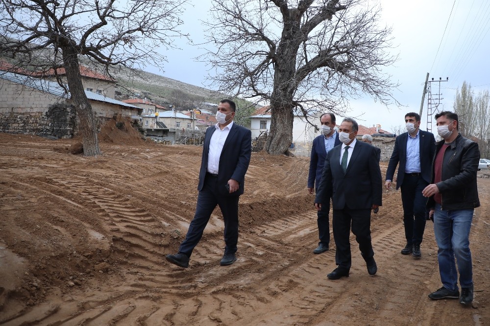 Başkan Yalçın Koçcağız’da incelemelerde bulundu 