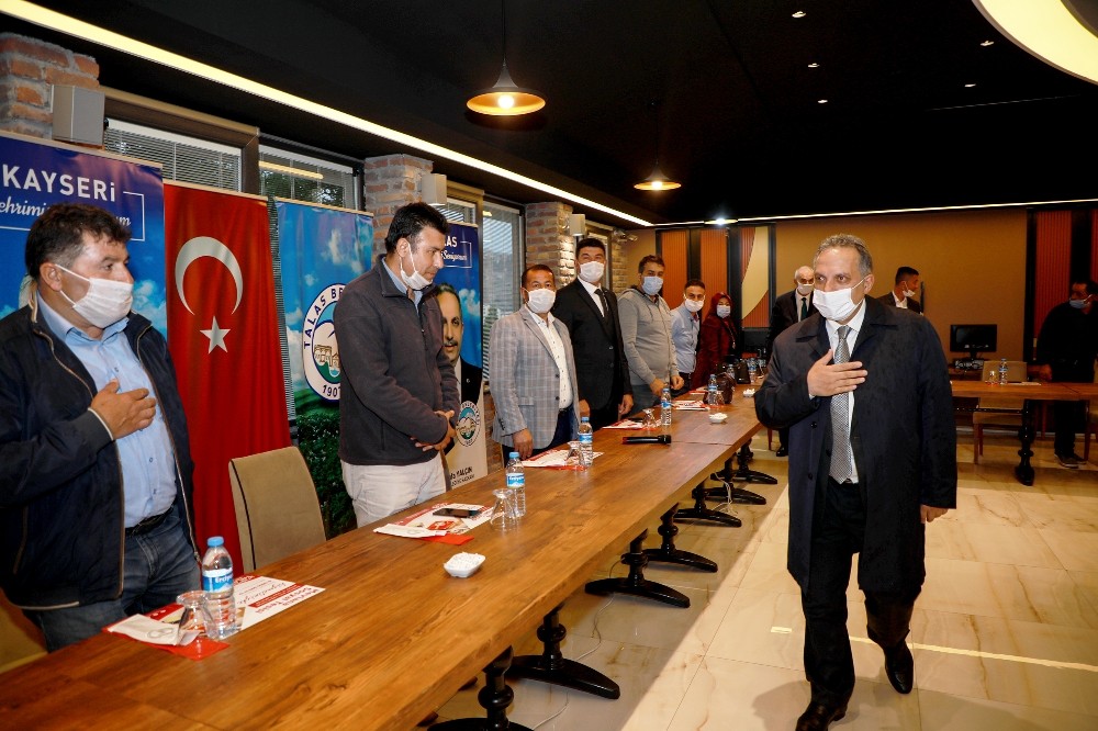 Başkan Yalçın muhtarlarla buluştu 