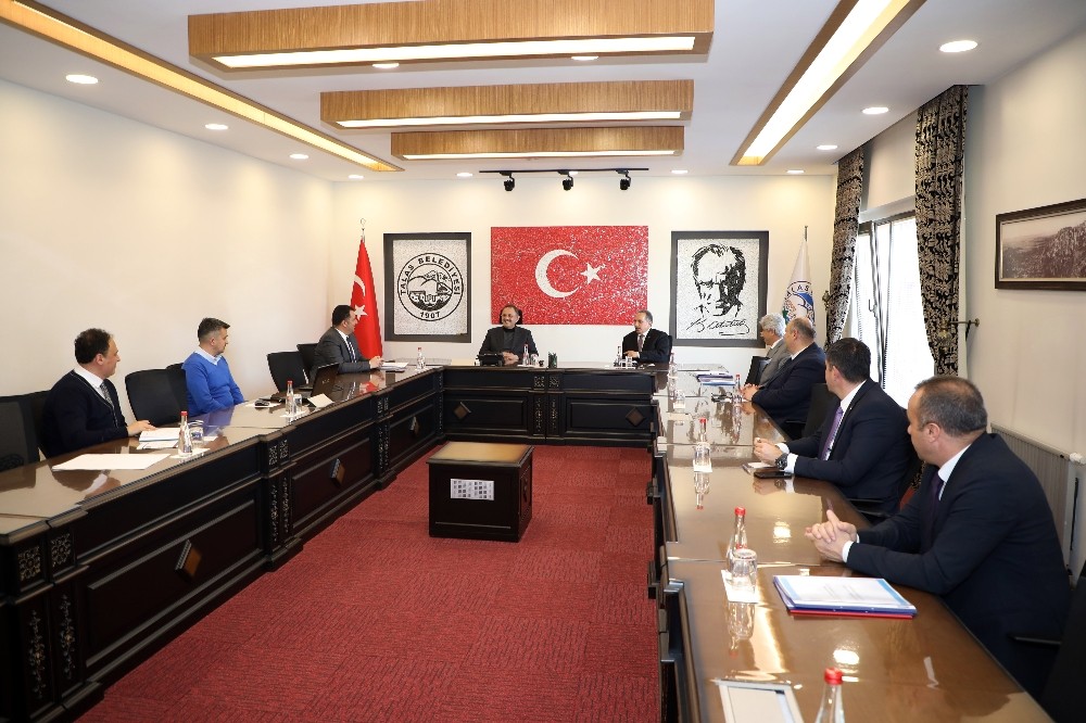 Başkan Yalçın’dan Genel Başkan Yardımcısı Özhaseki’ye proje sunumu 