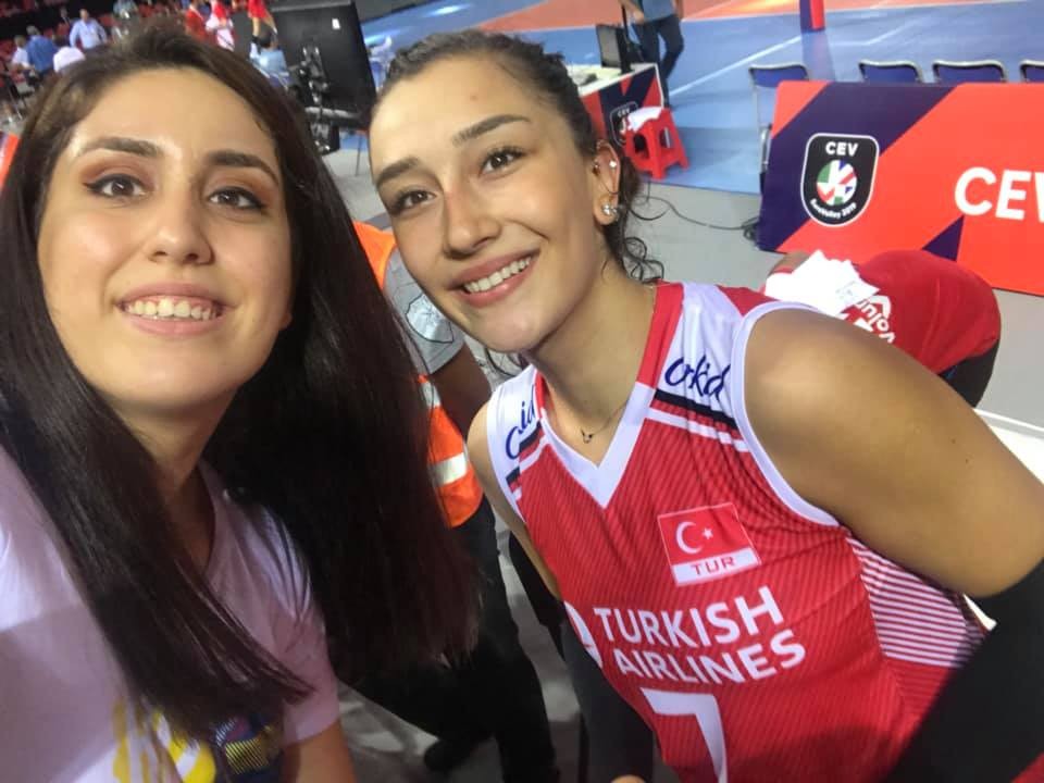 Başkan Yaman Türkiye A Milli Kadın Voleybol Takımını tebrik etti 