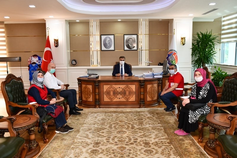 Başkan Yeşiloğlu, Vali Gürel’e çalışmalar hakkında bilgi verdi 