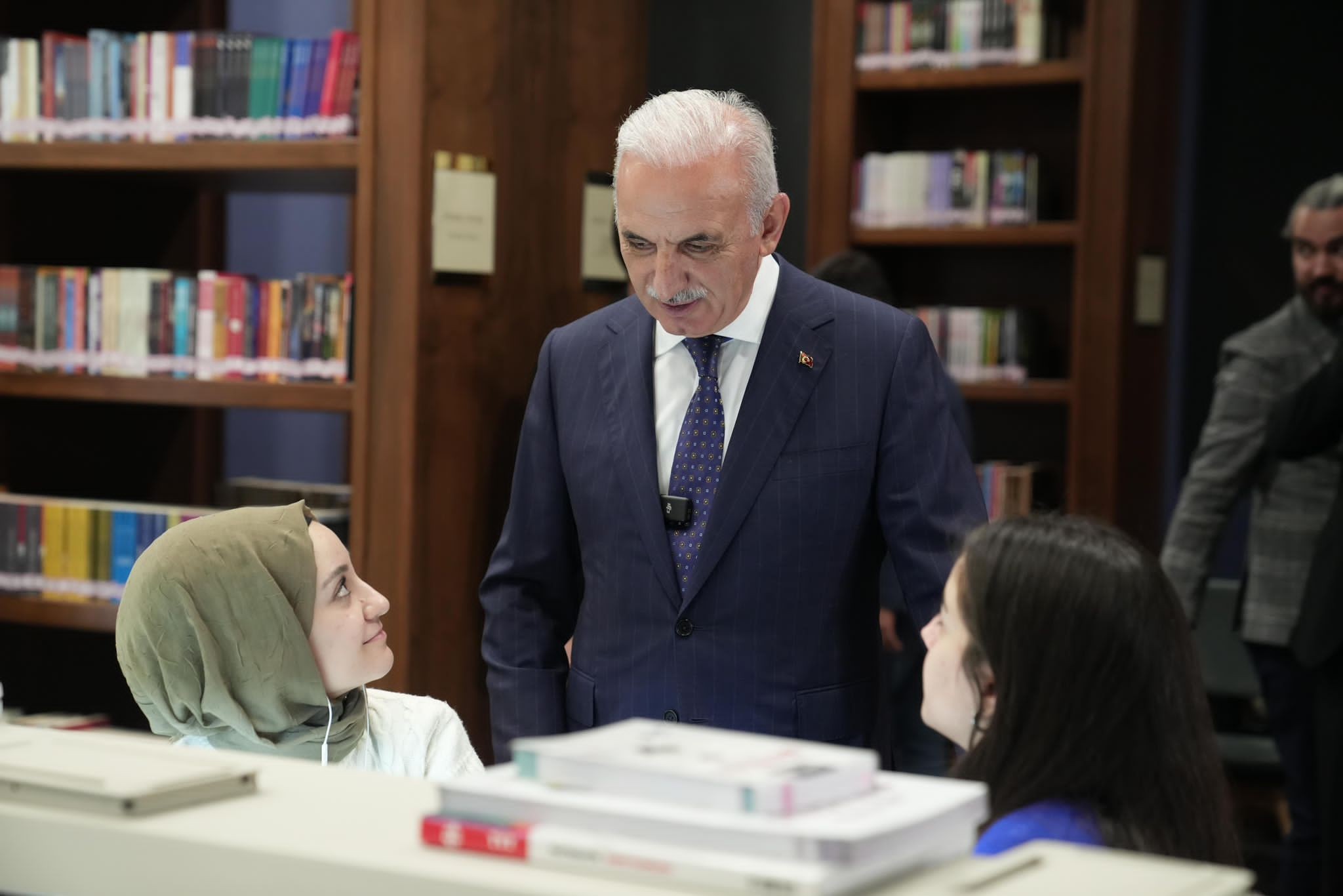 Başkan Yıldırım duyurdu: Ümraniyeli gençler 7 bin liralarına kavuştu