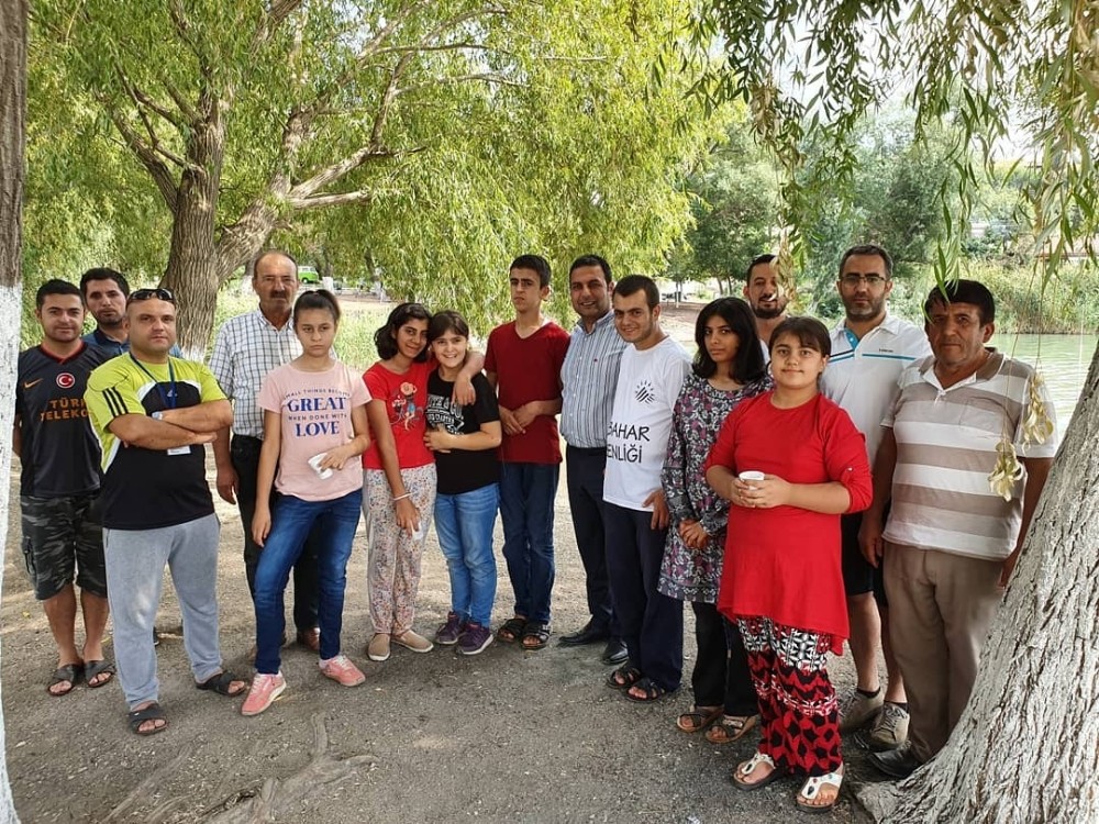 Başkan Yıldırım engelli öğrencilerle bir araya geldi 