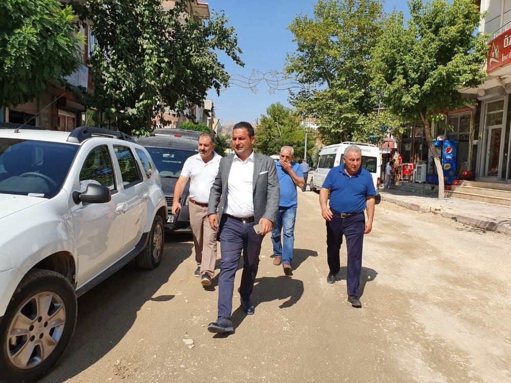 Başkan Yıldırım, yol yapım çalışmalarını inceledi 