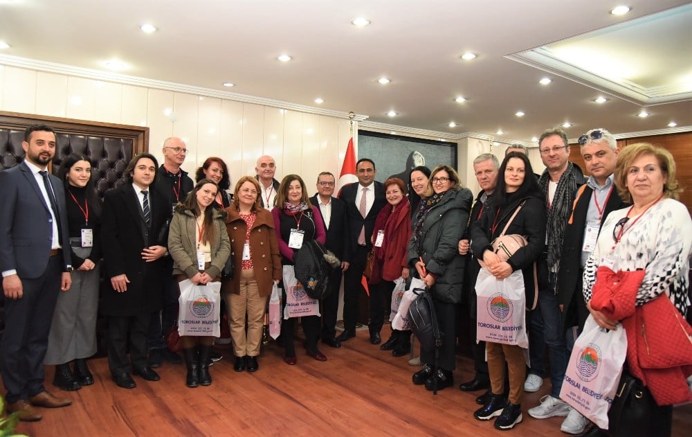 Başkan Yılmaz, yurt dışından gelen eğitimcileri ağırladı 