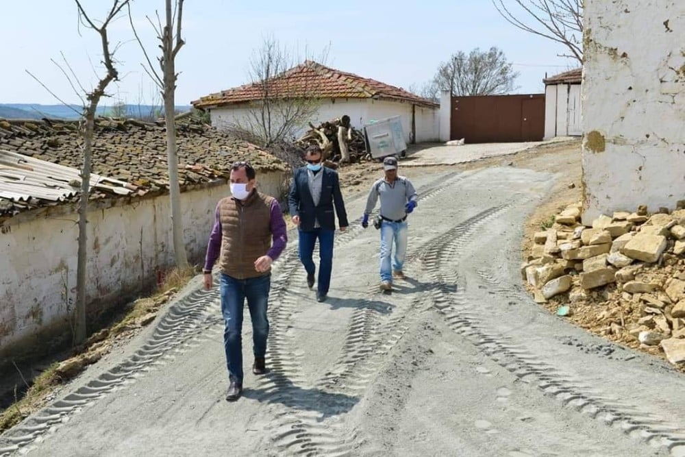 Başkan Yüksel kırsal mahallelerdeki çalışmaları yerinde inceledi 