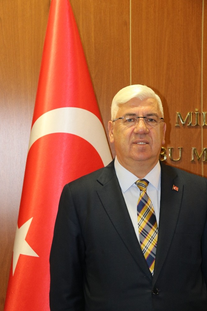 Başkan Yüksel, maaşını başlatılan kampanyaya bağışladı 