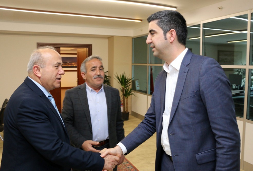 Başkan Yüksel’e tebrik ziyaretleri sürüyor 