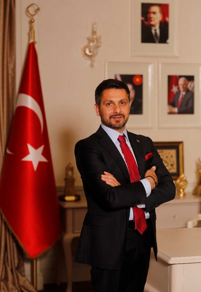 Başkan Yüzügüllü “Başarı dolu eğitim yılı diliyorum” 