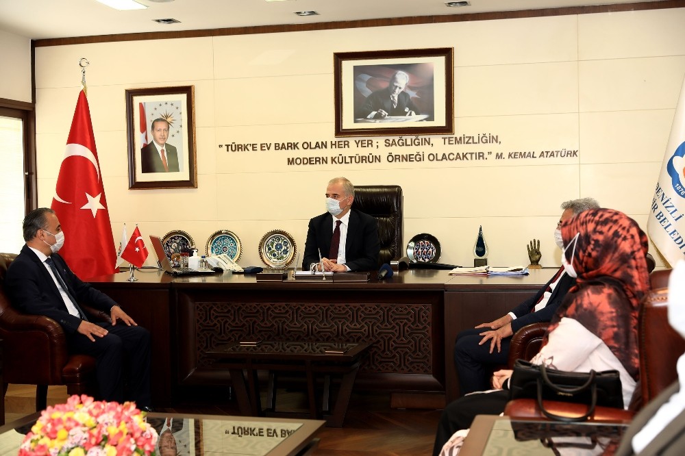 Başkan Zolan 1 Mayıs İşçi Bayramını kutladı 