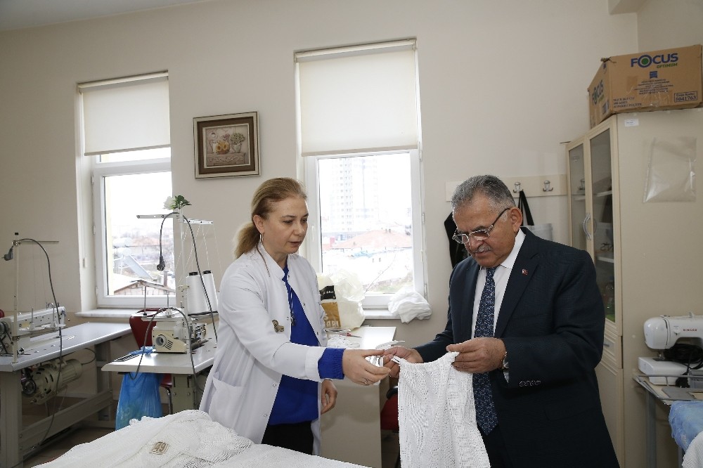 Başkan’dan esnaflara sürpriz ziyaret 