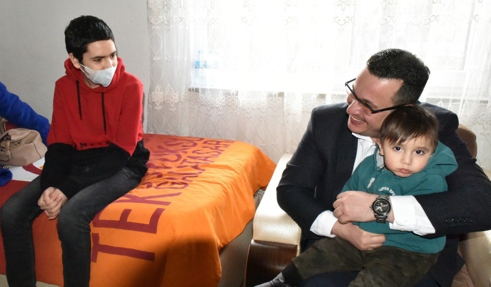 Başkandan lösemili çocuğa unutamayacağı özel sürpriz 