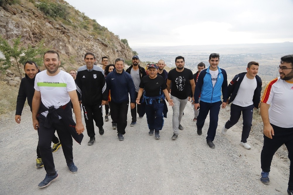 Başkan’dan yürüyüş çağrısı 
