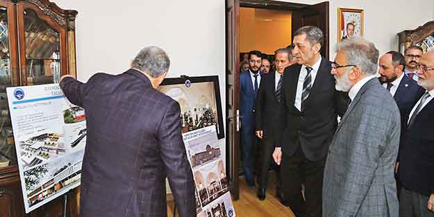 ‘Başkanım sanatını konuşturmuş’