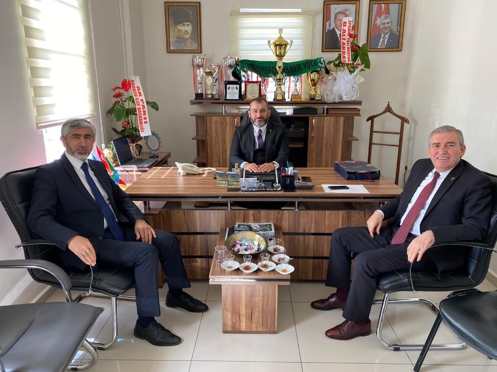 Başkanlar koronavirüs tedbirleri için bir araya geldi 