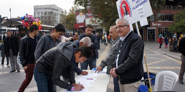 Başkanlık sistemine destek için imza toplanıyor