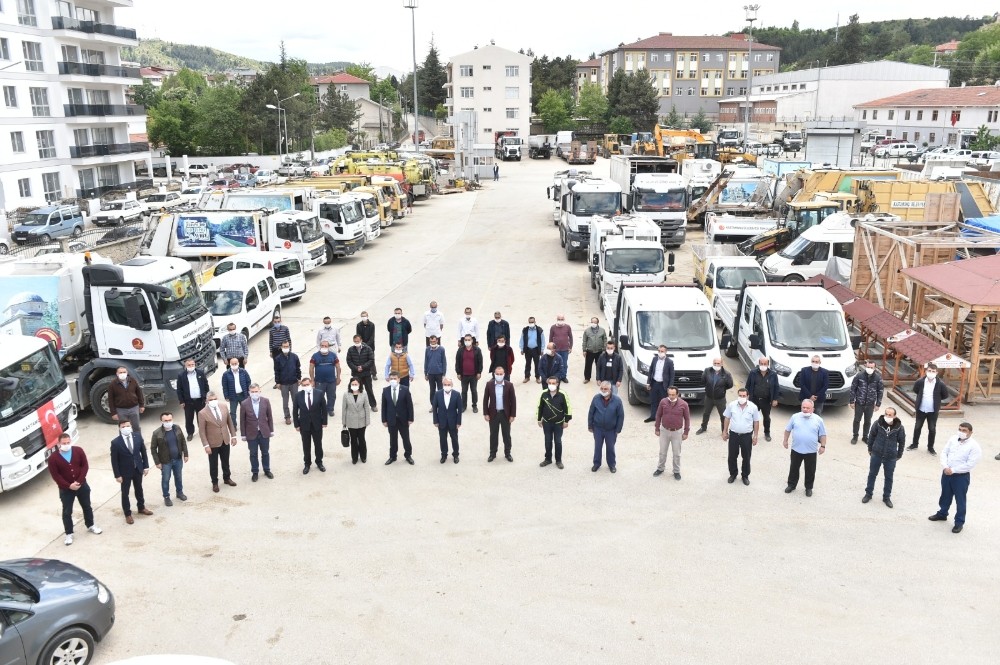 BaşkanVidinlioğlu, belediye personelini ve polis noktalarını ziyaret etti 