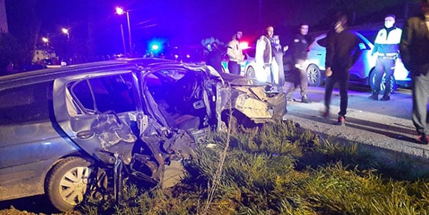 Ankara’da ölümlü feci kaza! Önce direğe çarptı sonra tarlaya savruldu