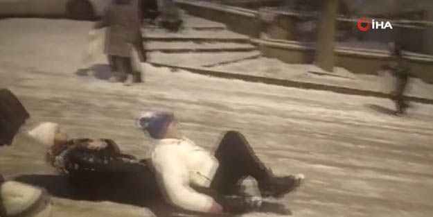 Başkentlilerin kar sevinci! Çocuklar kendini dışarı attı