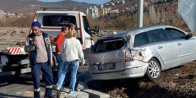 Başkent'te feci kaza! 5 araç birbirine girdi
