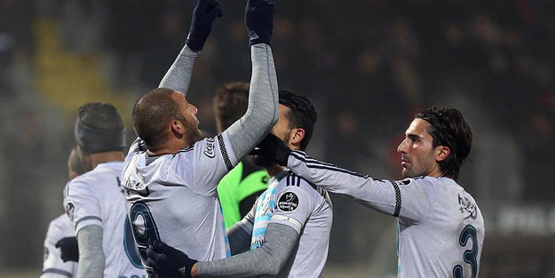 Başkentte 'fener alayı'