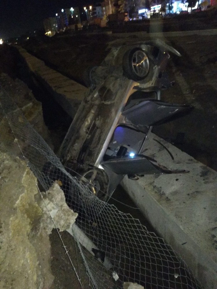 Başkent’te otomobil şantiye uçtu: 3 yaralı 
