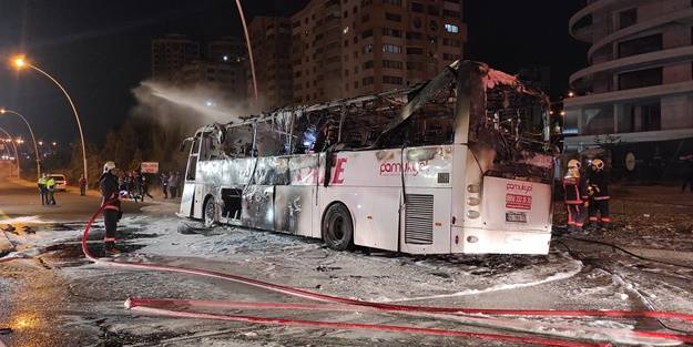 Başkentte yolcu otobüsü yandı: Ölü ve yaralılar var