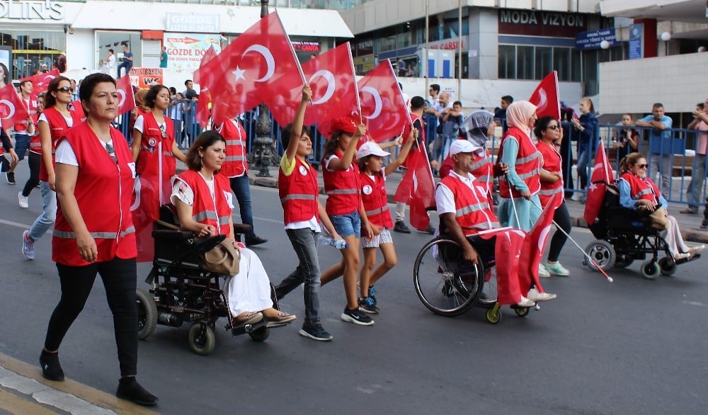 Başkent’te Zafer Yürüyüşü’ne büyük ilgi 