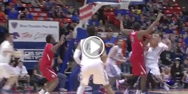 Basket topunu küçük çocuk kurtardı!