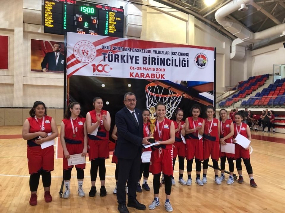 Basketbolda Türkiye üçüncüsü oldular 