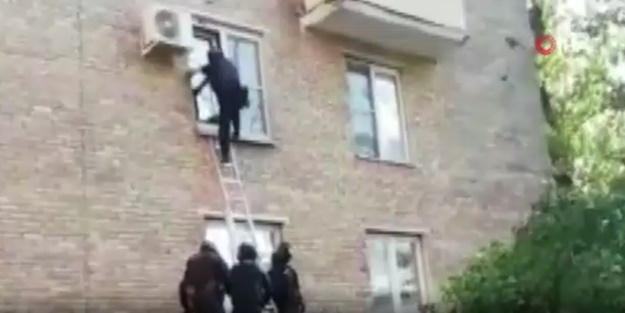 Baskında güldüren görüntüler! Rus Özel Kuvvetleri alay konusu oldu