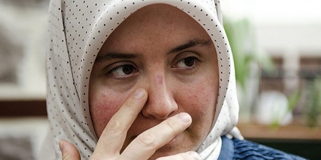 Başörtülü kadına çirkin saldırı