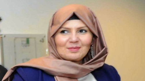 Başörtülü siyasetçiye çirkin muamele