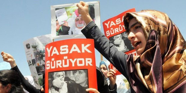 Başörtüsü artık bütün okullarda serbest olsun